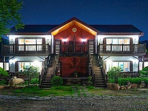 Hwadam Pension