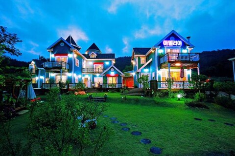 Adelia Pension operational