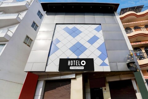 OYO Hotel O Sankat Mochan Gandhi Nagar
