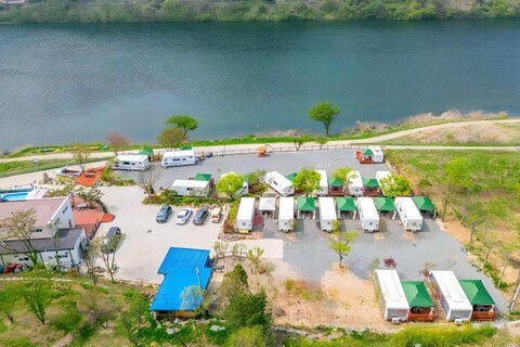 나미섬 마리나 카라반 파크