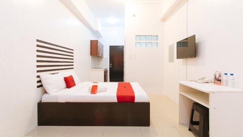 레드도어즈 @ 자르딘 LRT 타유만 마닐라