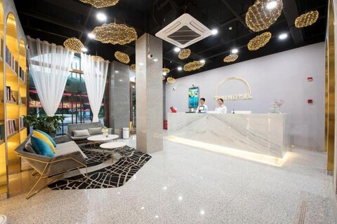 Cloud Smart Hotel (Shanghai Xingzhi Road Subway Station Store)