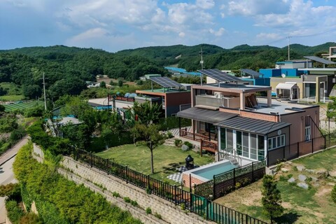 바우바우 애견 펜션