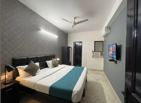 Hotel Viraj Residency