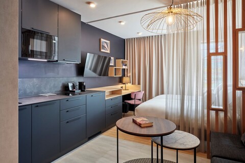 아다지오 슈투트가르트 네카르파크 (2025년 7월 1일 개장)