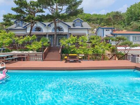 Starlight Garam Pension