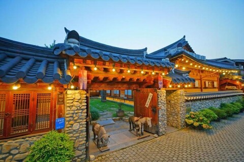 Hanok old house village