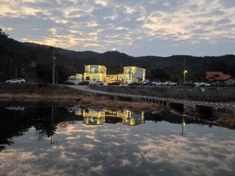 Gyeongju yeogi nolja