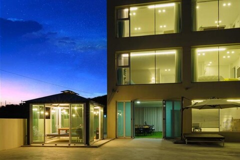 Sea of stone soldiers