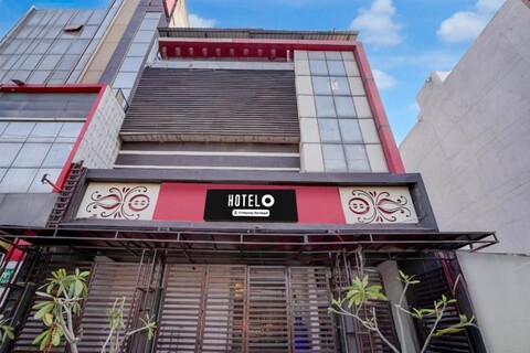 Hotel O Subhash Nagar Metro Station Formerly Parampara