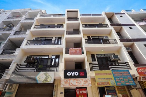 Super Hotel O R S Residency