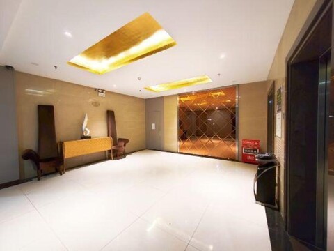 H Boutique Hotel (Dongguan Fenggang Xingao Shopping Plaza)