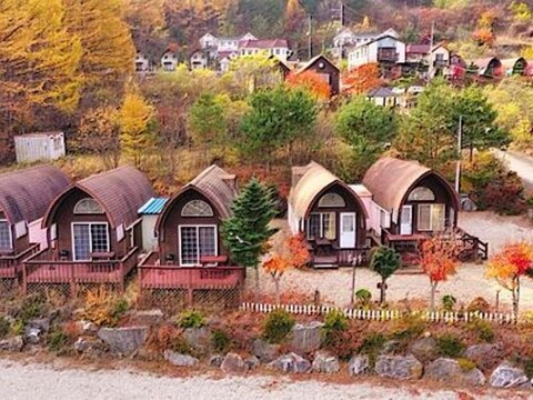 Five Dwarfs Pension