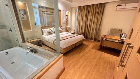 Hotel Inaya Suites - Rooms with Bathtub