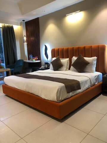 RJK Sector 49 Residency Near Huda Metro Station