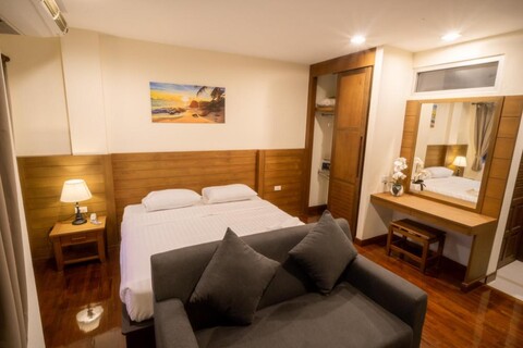 반 추안 촘 파타야