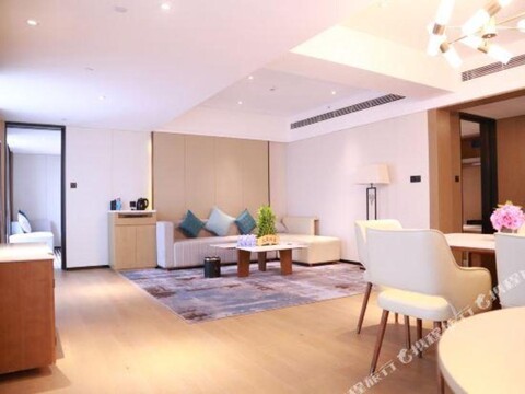 Shenzhen Dejin Exhibition International Hotel