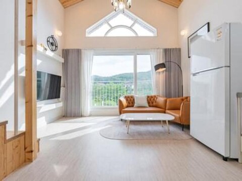 Gyeongju Ravine Belle Pension