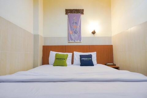 Urbanview Hotel 58 Bintaro by RedDoorz