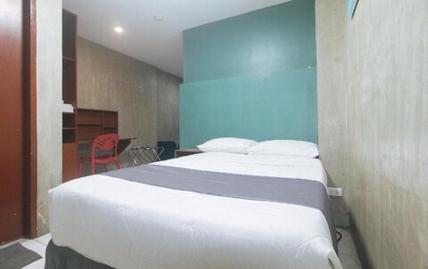 알씨이이 플레이스 바이 레드도어즈