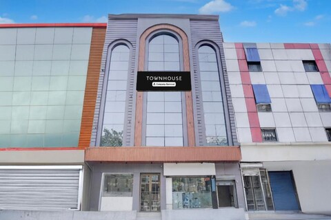 Townhouse Karol Bagh Formerly Hotel Unistar