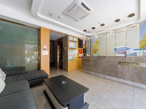 Huatian Business Hotel
