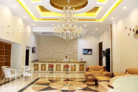 Linghang Garden Hotel (Shenzhen Daqianli Pingzhou Subway Station)