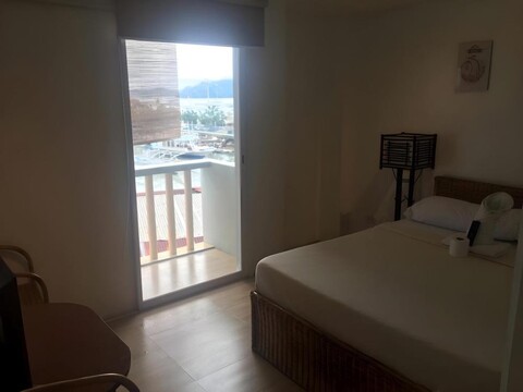 Amadeus and Isabel Inn