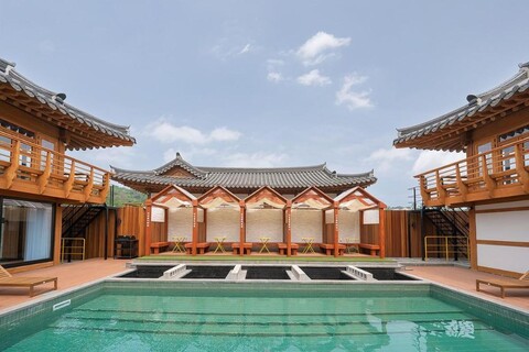 스테이 앳 감포 한옥 풀 빌라 펜션 인 경주