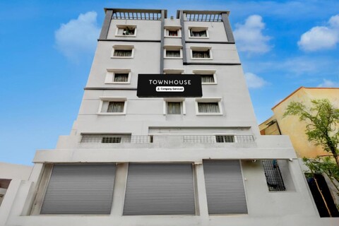 Super Townhouse Vanasthalipuram Near Deer National Park