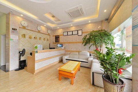 Weike Express Hotel (Shenzhen Airport Hourui Metro Station)