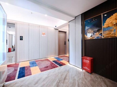 Jiayun Hotel (Shenzhen Longhua subway station store)