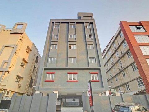 Super Townhouse Whiteridge Gachibowli Near AIG Hospital
