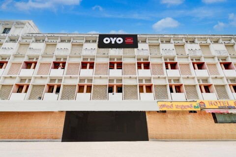 Hotel O Aahwaanam