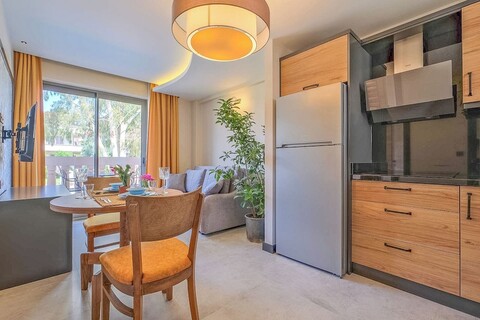 칼렌데르 판시욘 페티예