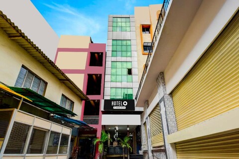 Townhouse Nampally Metro Station Hyderabad
