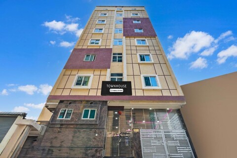 Super Townhouse Kokapet Formerly Aarian Tej Nilayam