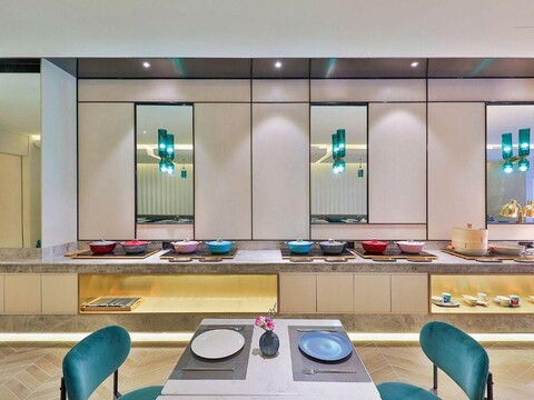 Orange Hotel Shanghai Longbai New Village Subway Station