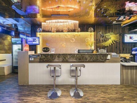 Bosi Boutique Hotel Shenzhen (Huangbeiling Subway Station)