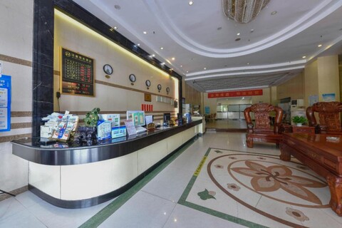 Shenzhen Jiehao Business Hotel (Bao'an Airport Guyi Subway Station)