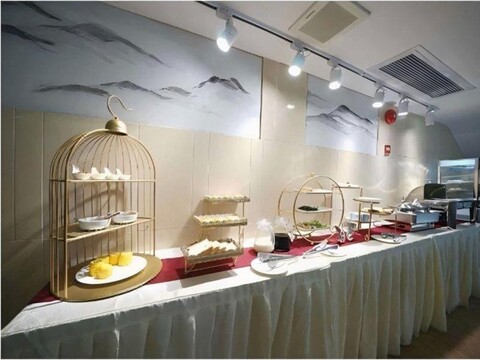 Elong Yam Hotel (Near Panyu Chimelong and Guangzhou South Railway Station)