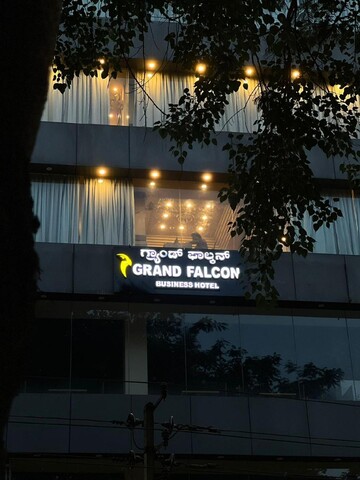 Grand Falcon Electronic City 