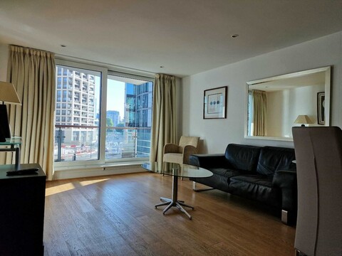 센트럴 런던 리버사이드 아파트먼트