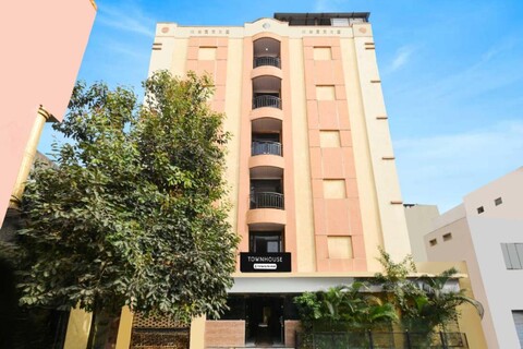 Townhouse Oak Iskcon Temple Secunderabad