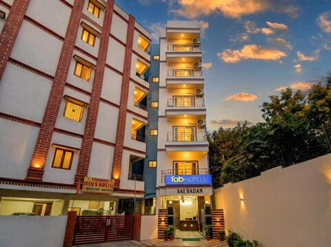 FabHotel Heaven 75