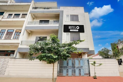 Super Hotel O Jagatpura Near JTM Mall Formerly Royan Inn