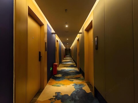 Lanez Hotel Shenzhen Huaqiang Road Subway Station
