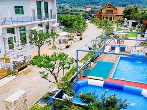 Lakeside Dream Pension