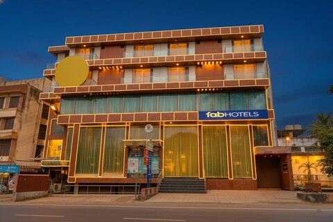 FabHotel 에미레이트 스위트