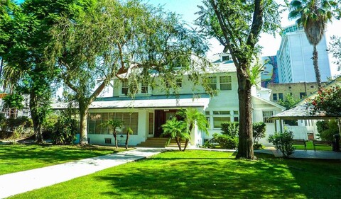 오렌지 드라이브 호스텔